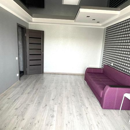 Квартира Напротив Дрим-Тауна Kiew Exterior foto
